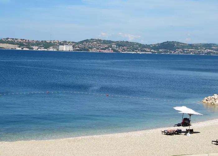 Villa Del Golfo