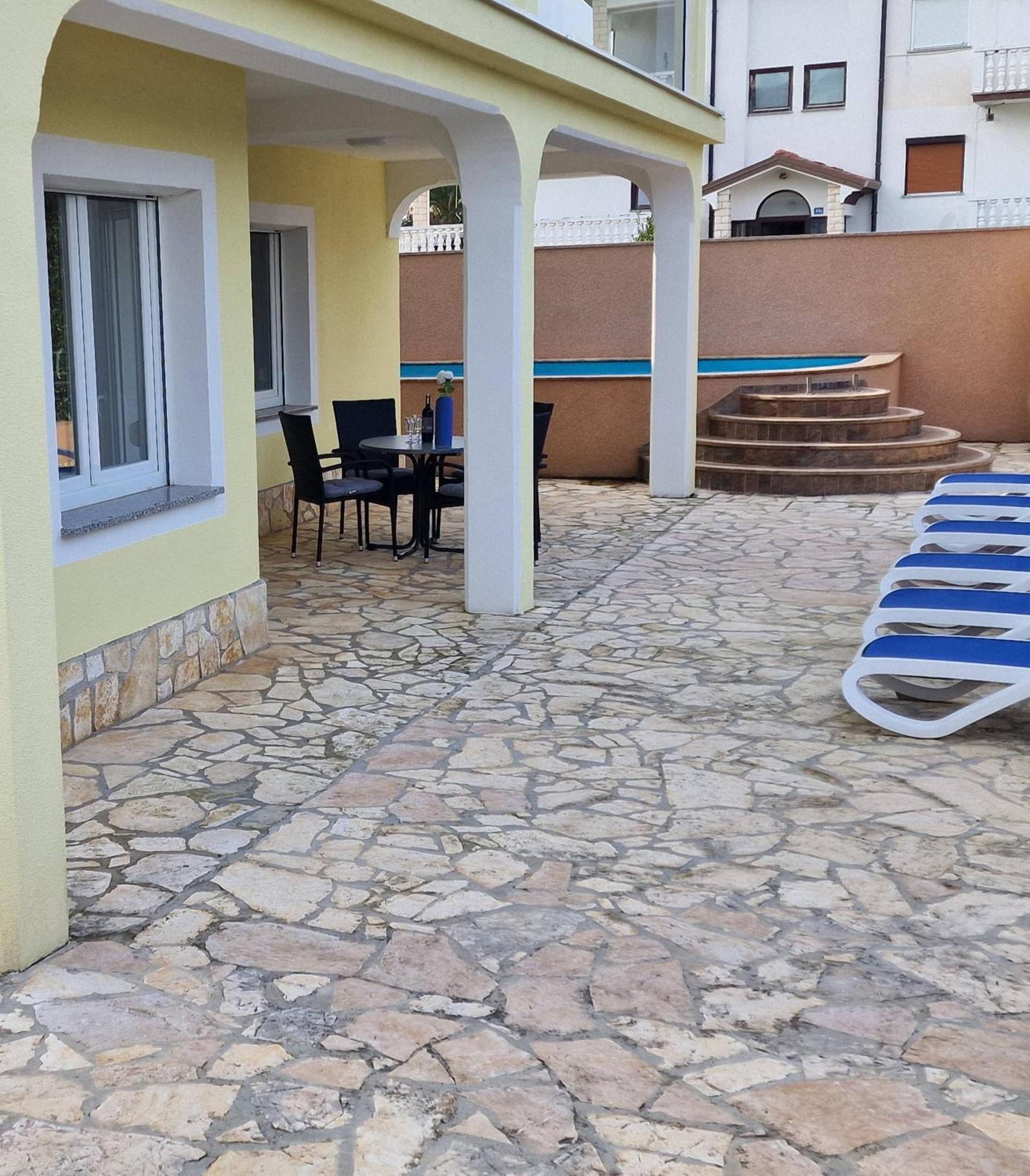 Del Golfo Apartment *